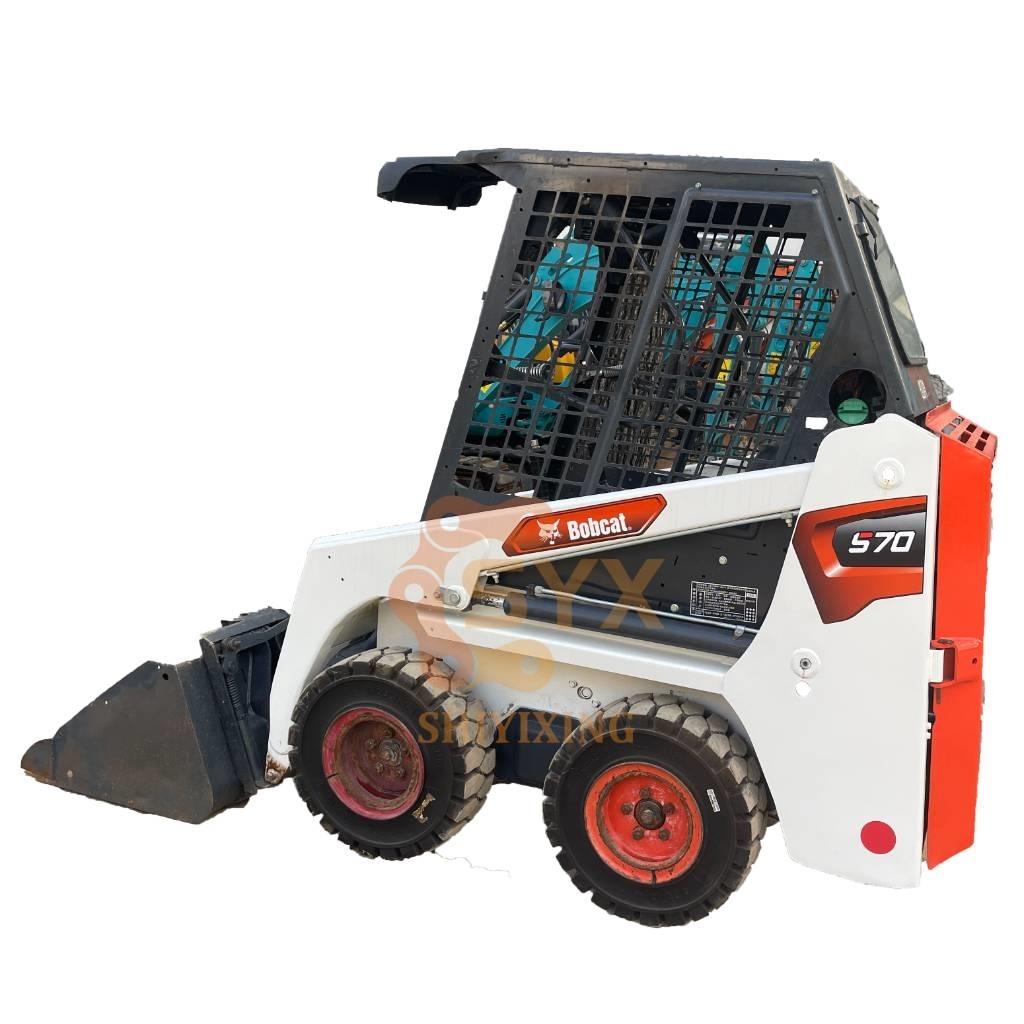 Bobcat S70 スキッドステアローダー