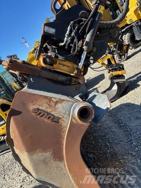 CAT 320 大型油圧ショベル12t以上（パワーショベル・ユンボ）