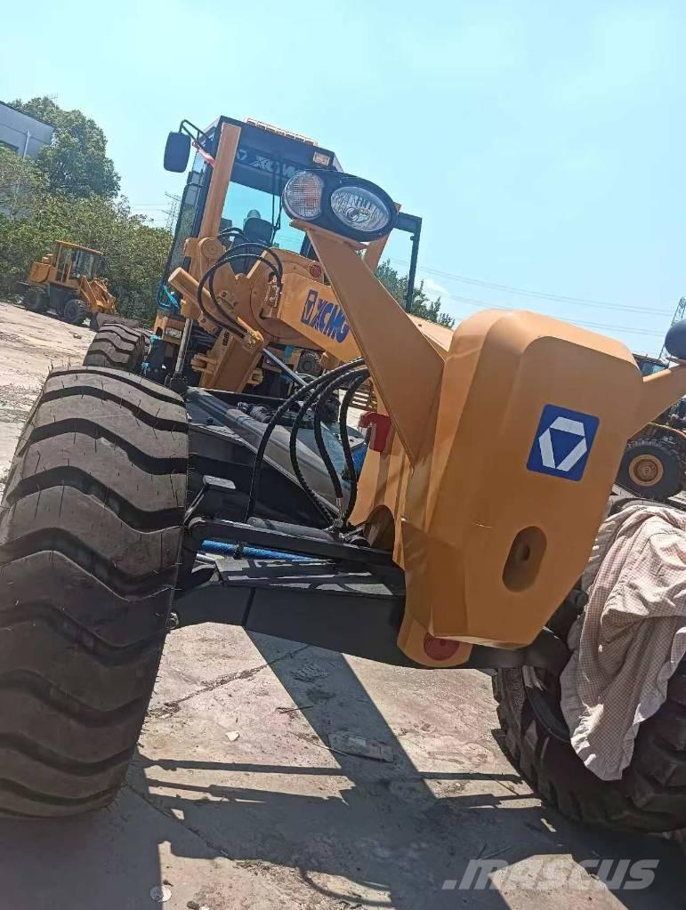 XCMG GR 1803 モーターグレーダー