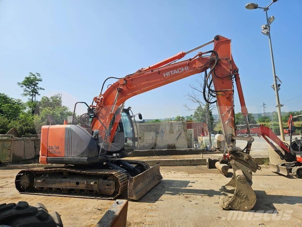 Hitachi ZX 135 US 大型油圧ショベル12t以上（パワーショベル・ユンボ）