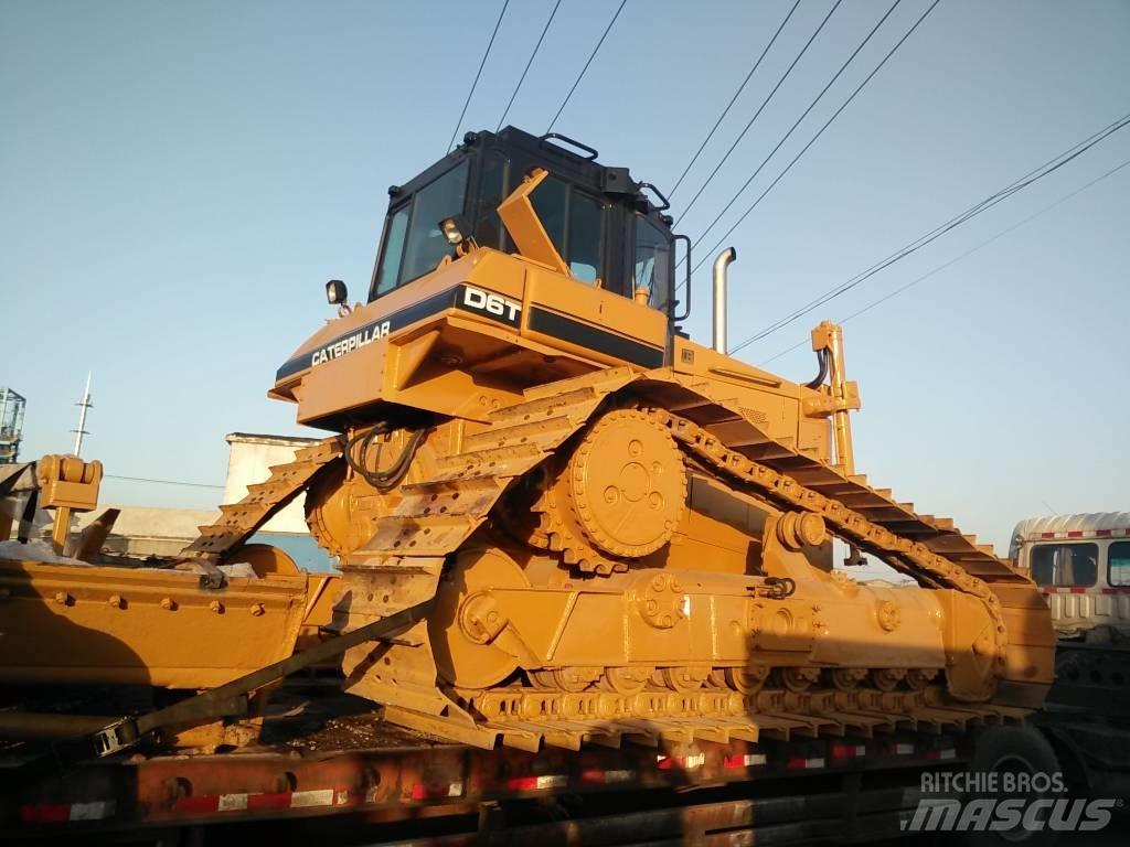 CAT D 6 T LGP ブルドーザー