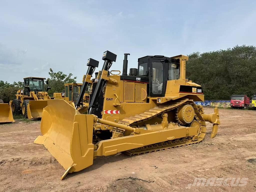 CAT D8R ブルドーザー