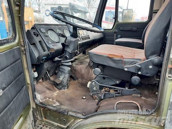 Mercedes-Benz 1213 平ボディー