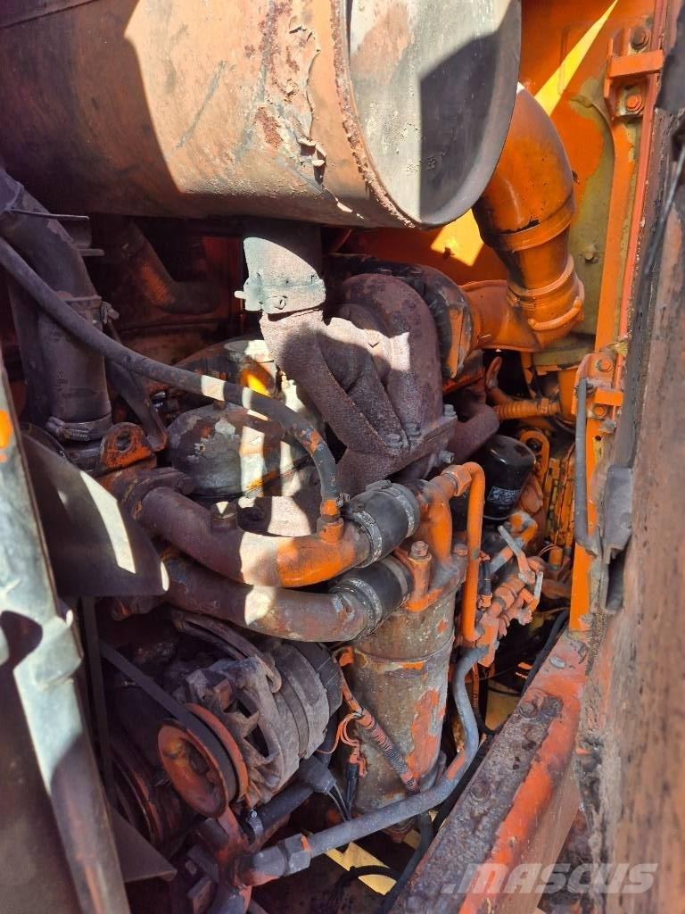 Hitachi FR 130 ホイールローダー・タイヤショベル