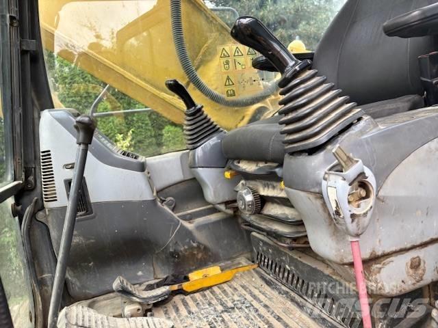 Komatsu PC 210 大型油圧ショベル12t以上（パワーショベル・ユンボ）