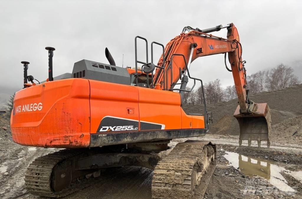 Doosan DX 255 LC-5 大型油圧ショベル12t以上（パワーショベル・ユンボ）
