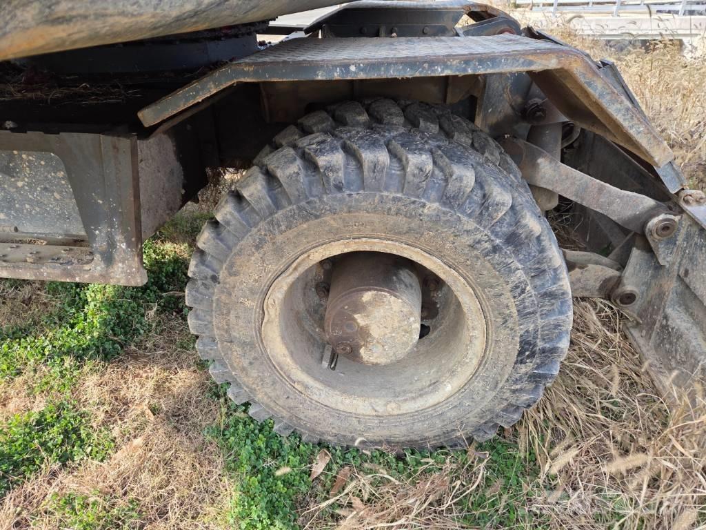 Hyundai HW 145 ホイール式油圧ショベル（パワーショベル・ユンボ・バックホー）