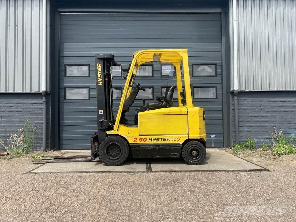 Hyster J2.50XM バッテリーフォークリフト
