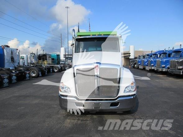 Kenworth T680 ダンプ
