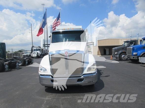 Kenworth T680 ダンプ