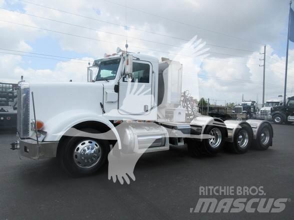Peterbilt 367 中古トラクターヘッド | トレーラーヘッド