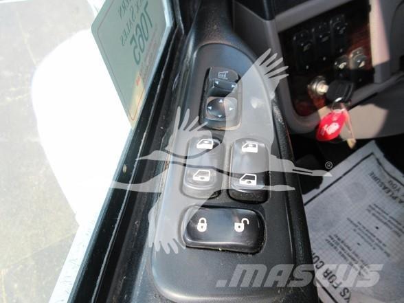 Peterbilt 386 中古トラクターヘッド | トレーラーヘッド