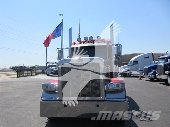 Peterbilt 389 中古トラクターヘッド | トレーラーヘッド