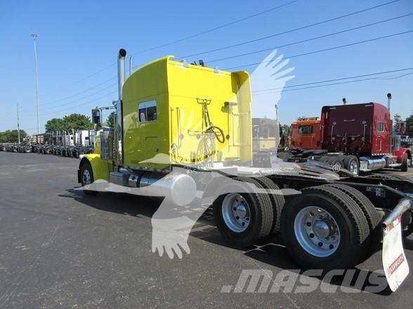 Peterbilt 389 中古トラクターヘッド | トレーラーヘッド
