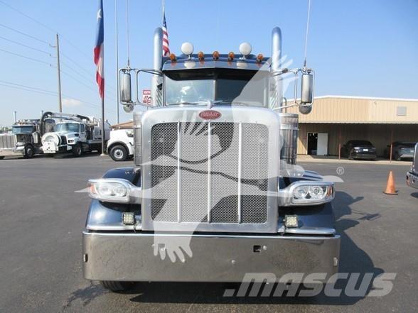 Peterbilt 389 キャブ付きシャーシ