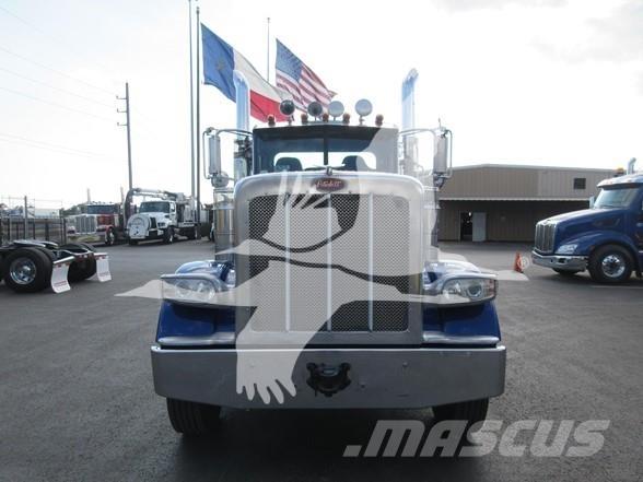 Peterbilt 389 中古トラクターヘッド | トレーラーヘッド