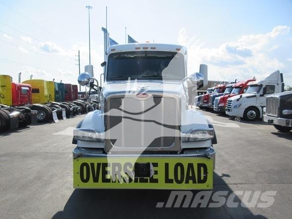 Peterbilt 567 中古トラクターヘッド | トレーラーヘッド