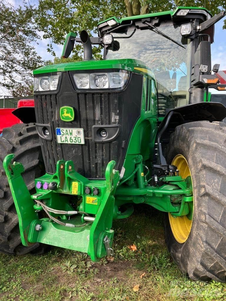 John Deere 7R 330 トラクター