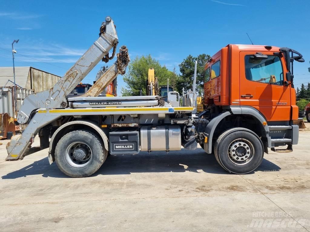 Mercedes-Benz 1833 コンテナ、海コン車