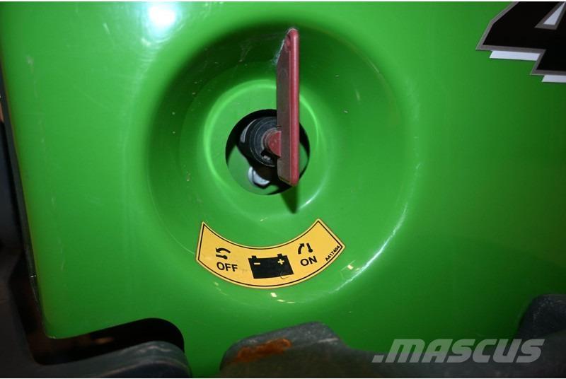 Avant 423 ホイールローダー・タイヤショベル