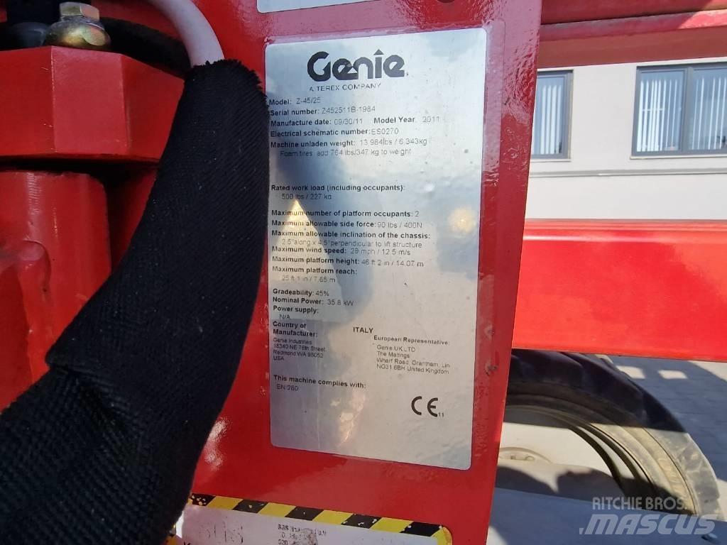 Genie Z 45/25 ブームリフト　屈伸型