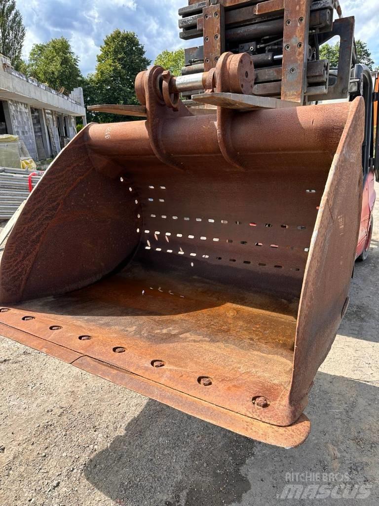 CAT Bucket バケット