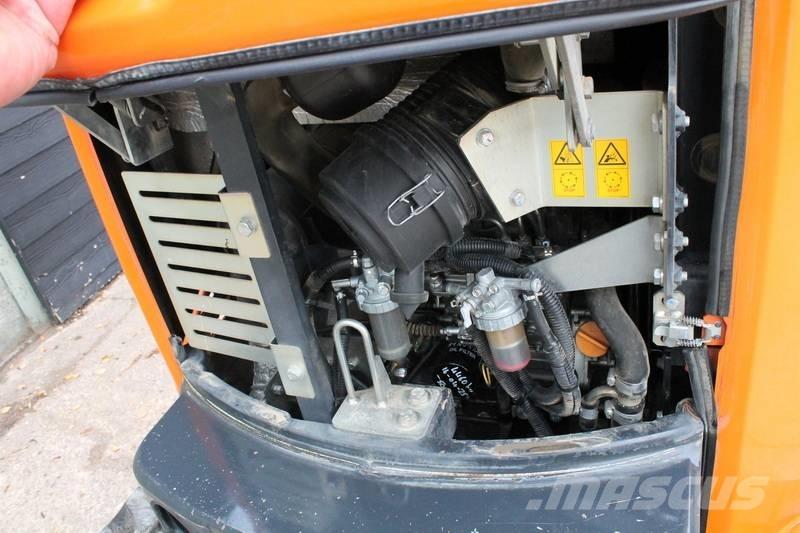 Hitachi ZX 26 U ミニ油圧ショベル 7t以下（ミニユンボ・ミニディガー）