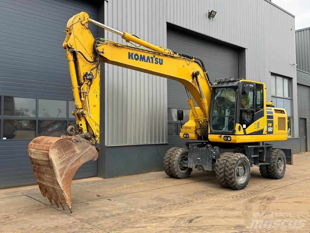 Komatsu PW180-11 ホイール式油圧ショベル（パワーショベル・ユンボ・バックホー）