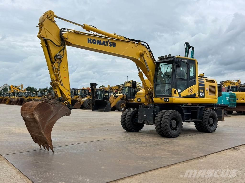 Komatsu PW180-11 ホイール式油圧ショベル（パワーショベル・ユンボ・バックホー）