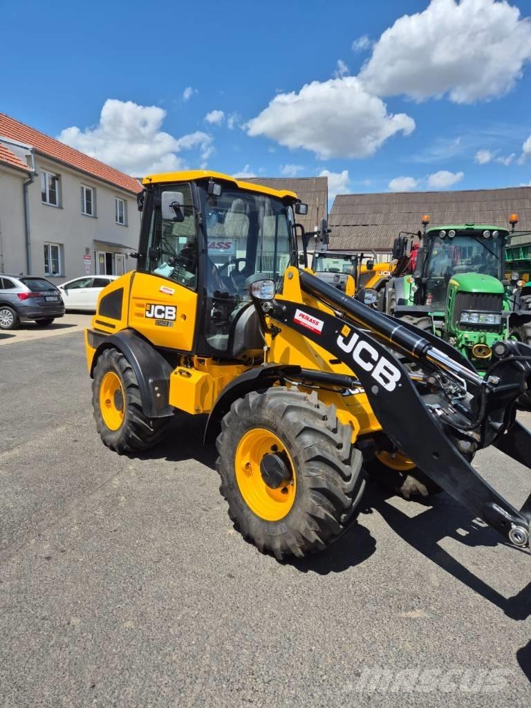 JCB 409 Agri 農業用テレハンドラー