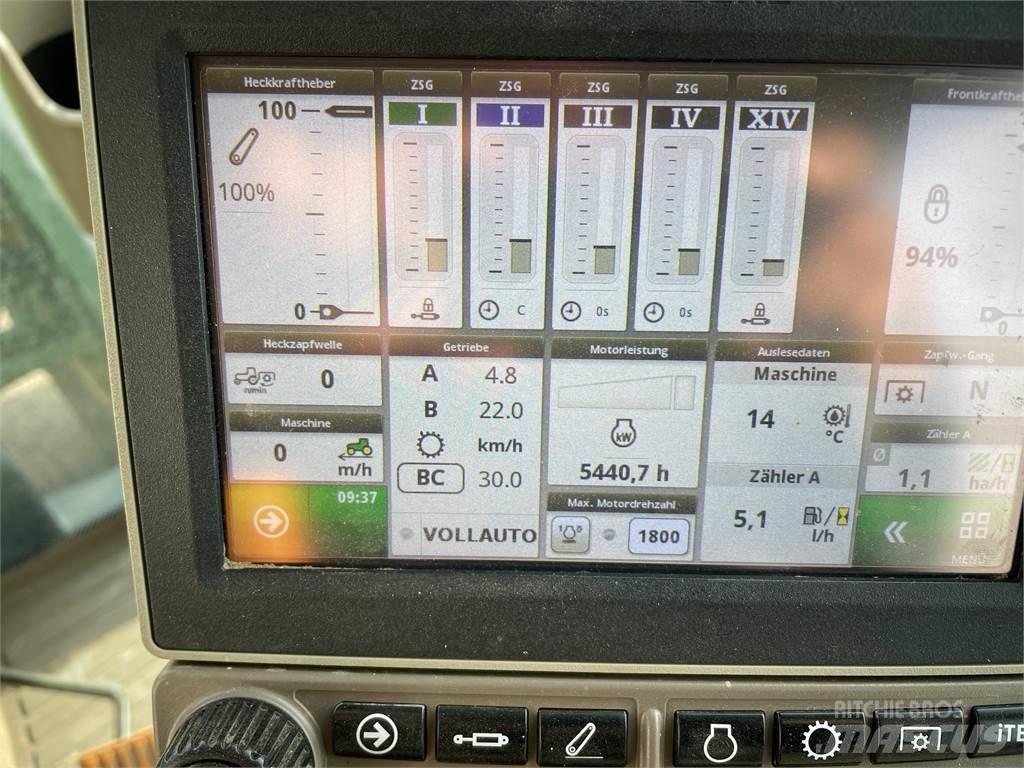 John Deere 6145R トラクター