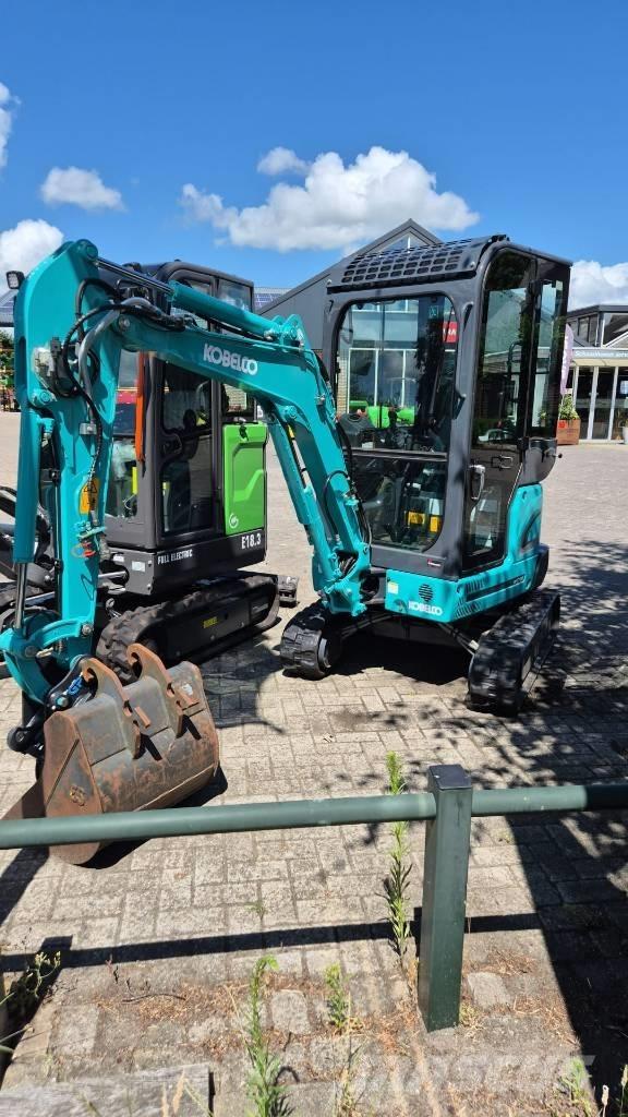 Kobelco SK 17 SR ミニ油圧ショベル 7t以下（ミニユンボ・ミニディガー）