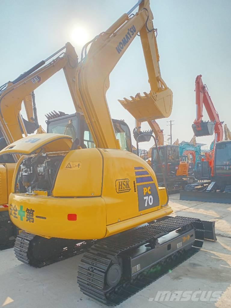 Komatsu PC 70 中型油圧ショベル 7ｔ-12ｔ（ユンボ・パワーショベル・バックホー）