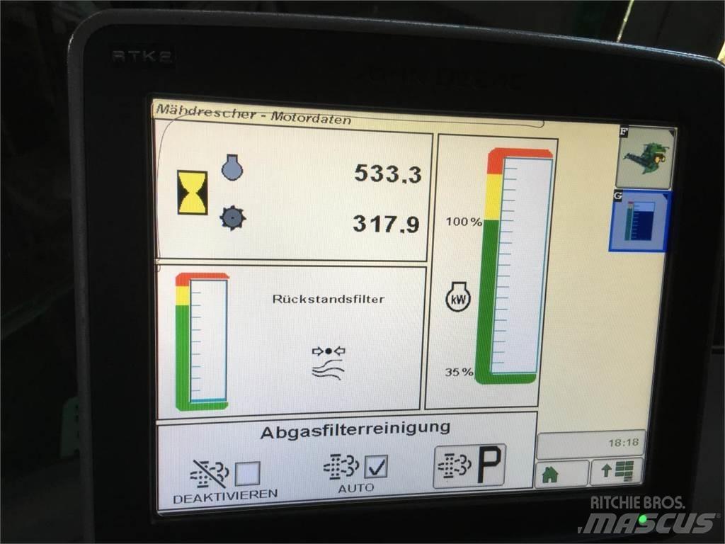John Deere S685 コンバイン