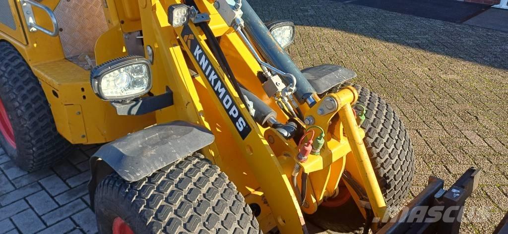 Knikmops KM 130 ミニローダー