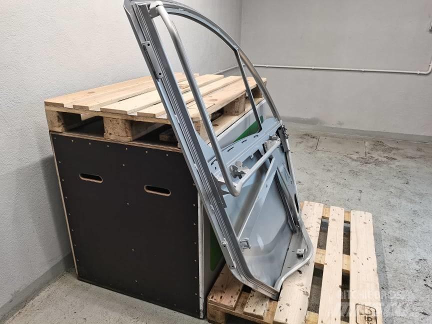 Manitou MLT 635 door キャビン及び内装