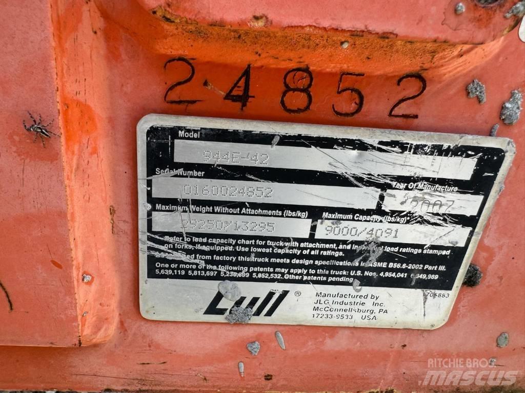 JLG 944 E-42 テレスコーピックハンドラー