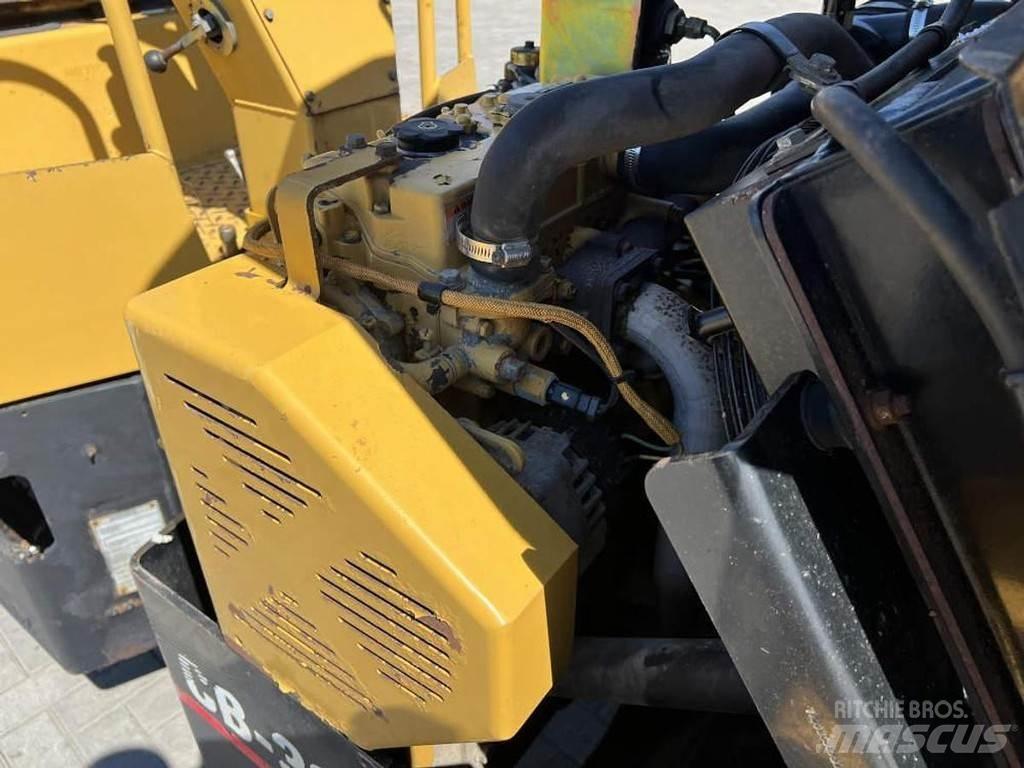 CAT CB 334E タンデムローラ