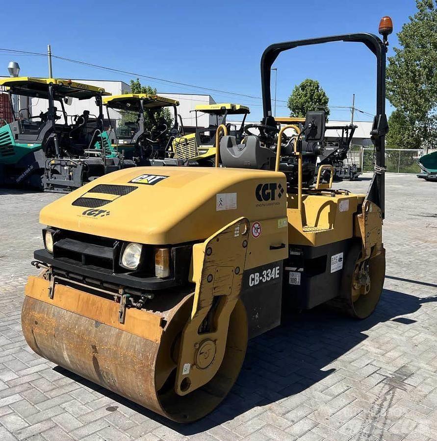 CAT CB 334E タンデムローラ