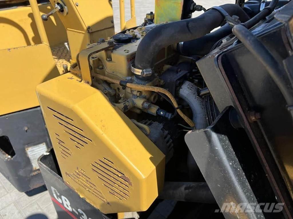 CAT CB 334E タンデムローラ