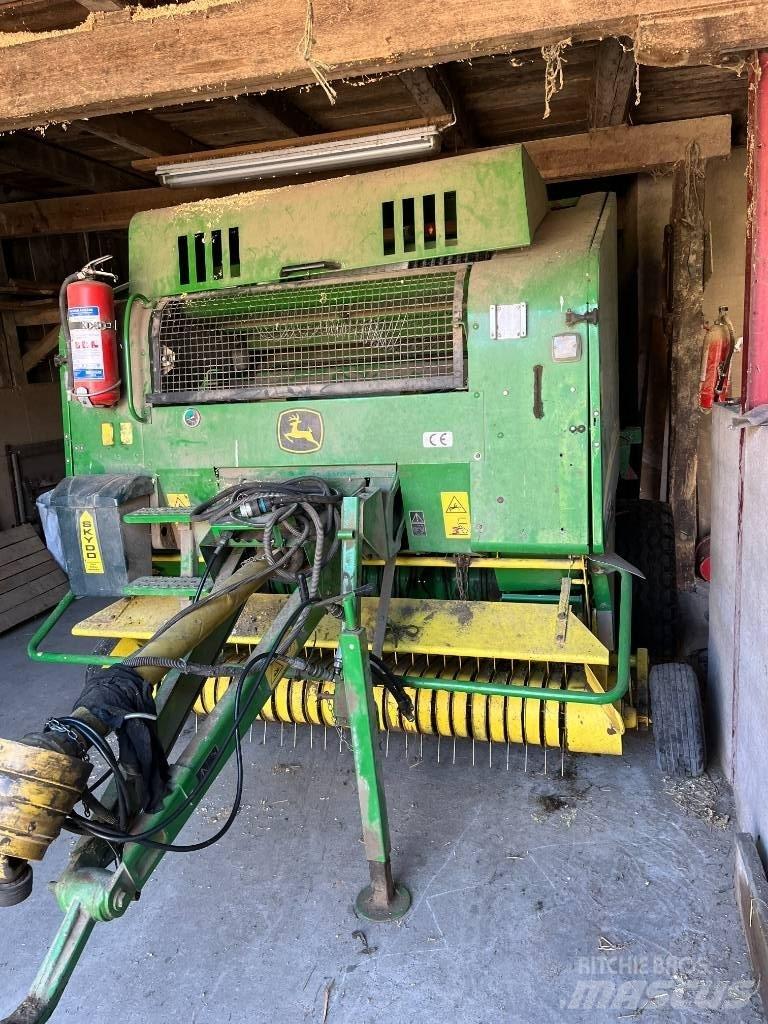 John Deere 578 ラウンドベーラー