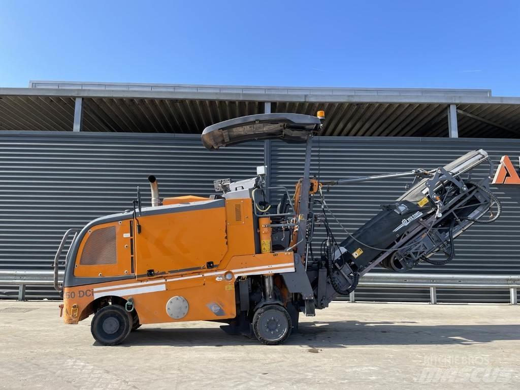 Wirtgen W 50 DCI アスファルトコールドミリングマシーン