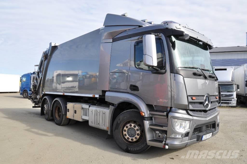 Mercedes-Benz 2535 塵芥車、パッカー車