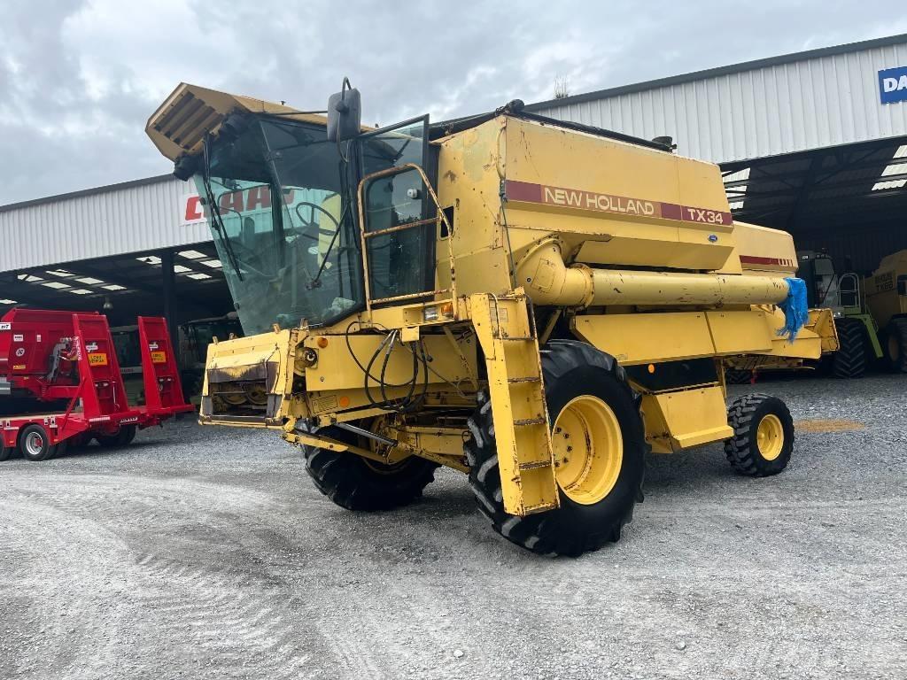 New Holland TX 34 コンバイン