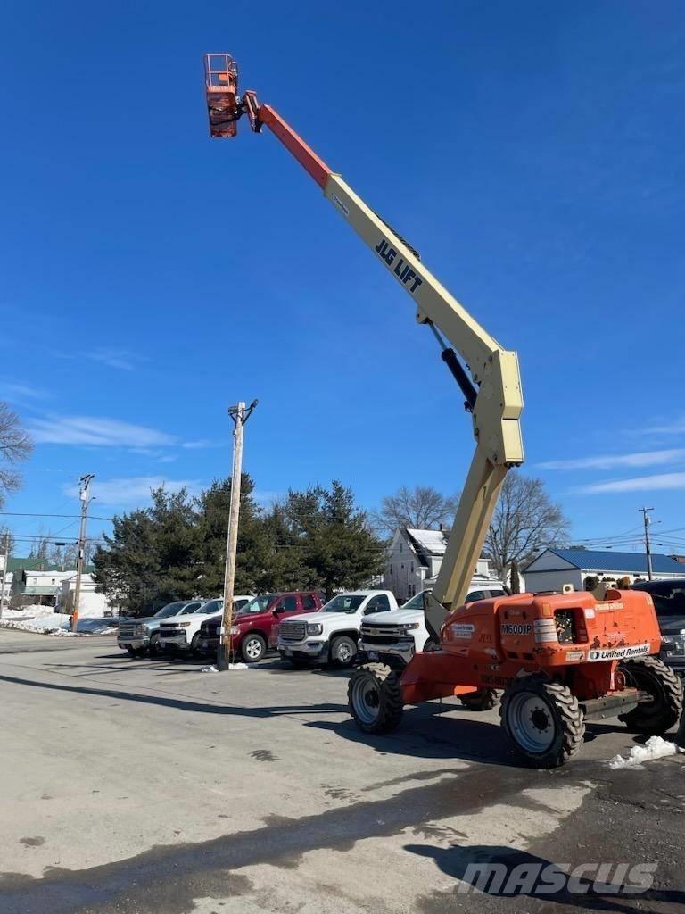 JLG M-600-JP ブームリフト　屈伸型