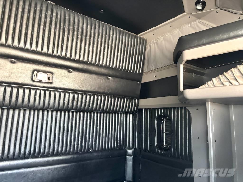 Kenworth T 800 中古トラクターヘッド | トレーラーヘッド