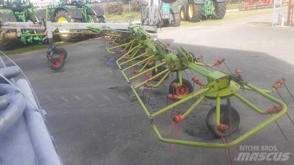 CLAAS VOLTO 1300 T テッダー・テッダーレーキ