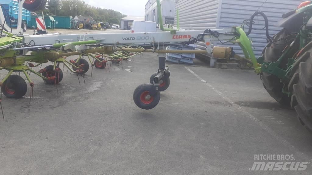 CLAAS VOLTO 1300 T テッダー・テッダーレーキ