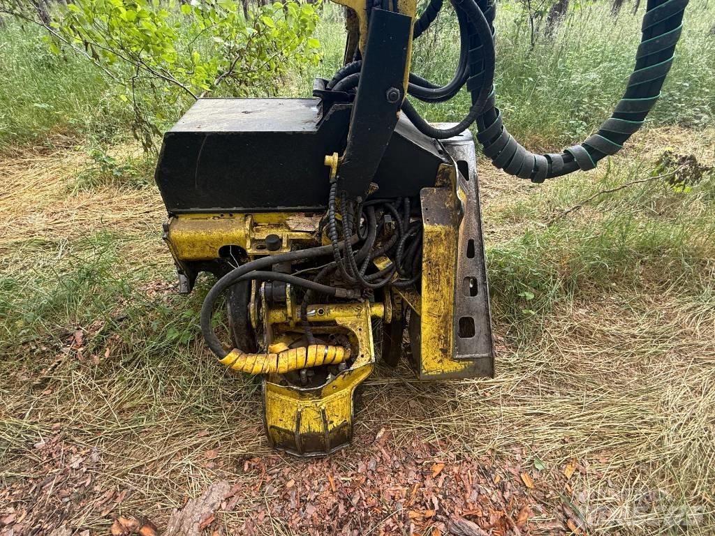 John Deere 1270 G ハーベスター