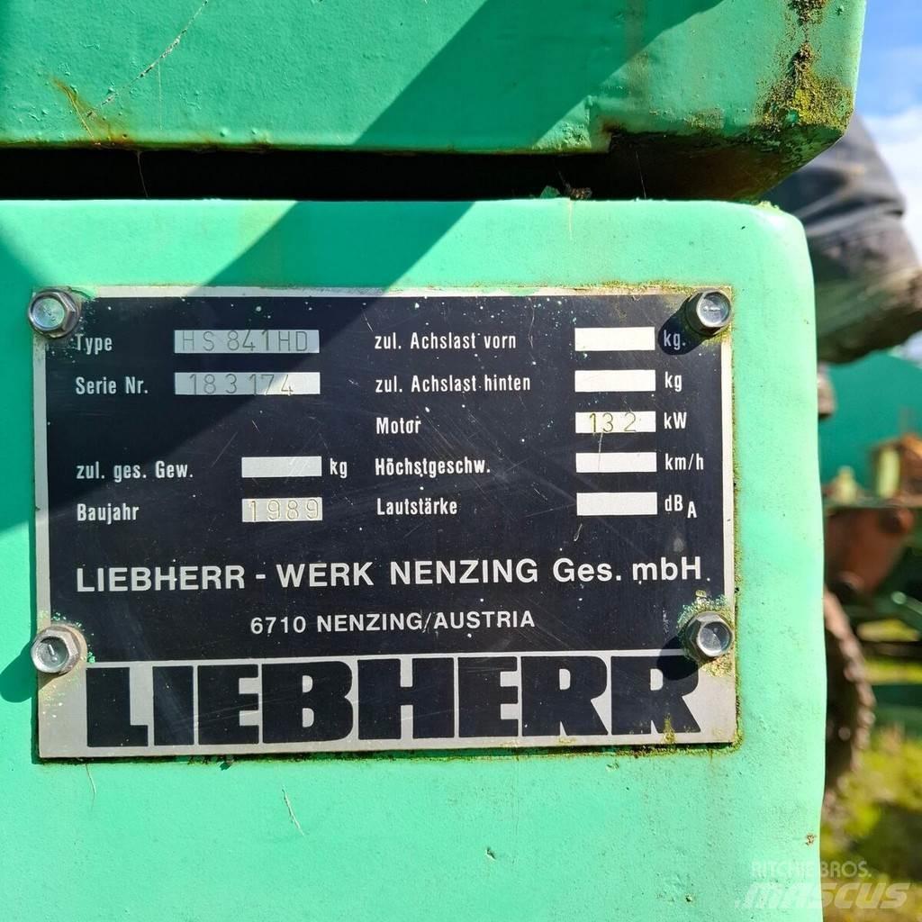 Liebherr HS 841 クローラクレーン